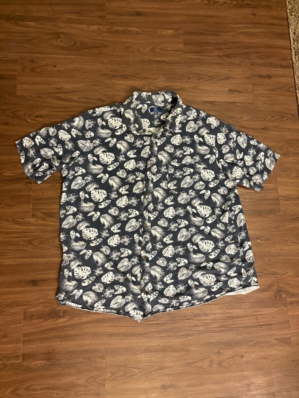 George Navy and White Tropical Leaf Short-Sleeve Button-Up Shirt